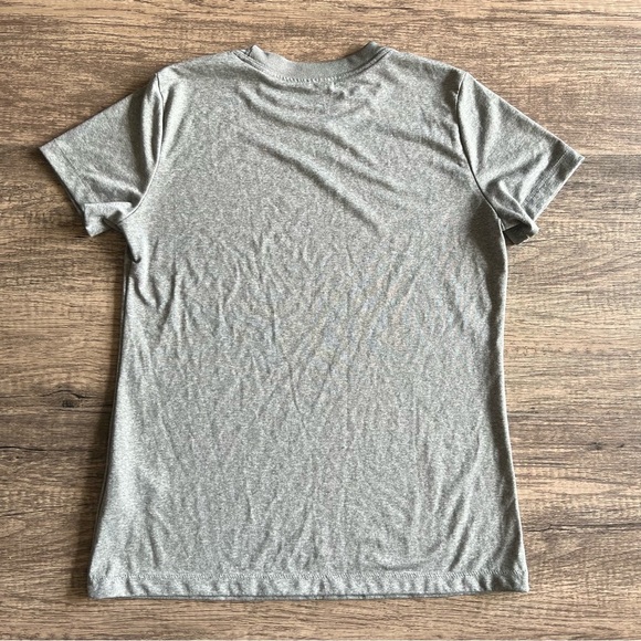 Nike Womens Short Sleeve Top Grey Size Small - Picture 2 of 4